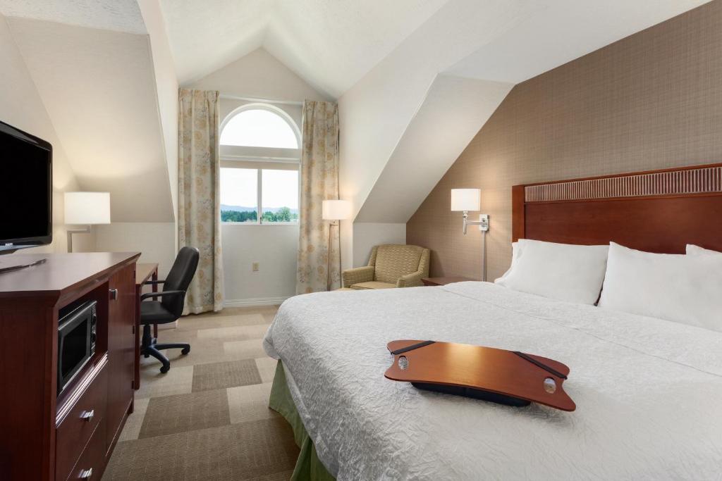 Hampton Inn Burlington - Colchester - main image