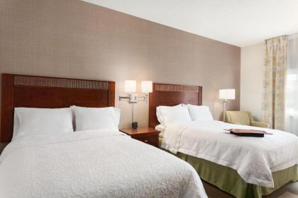 Hampton Inn Burlington - Colchester - image 13