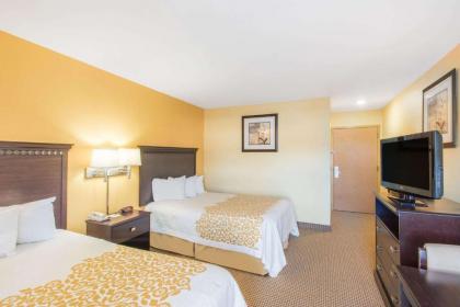 Days Inn by Wyndham Colchester Burlington - image 2