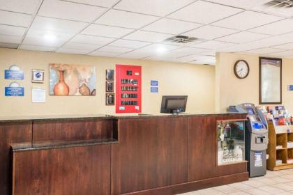 Days Inn by Wyndham Colchester Burlington - image 5