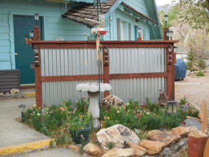 The Historic West Walker Motel - image 3