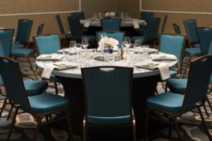Embassy Suites Atlanta - Airport - image 4