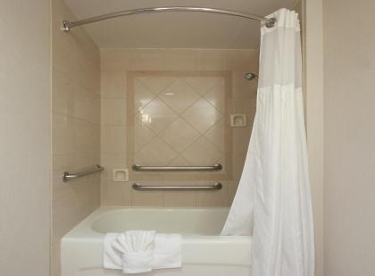Hilton Garden Inn Atlanta Airport/Millenium Center - image 19
