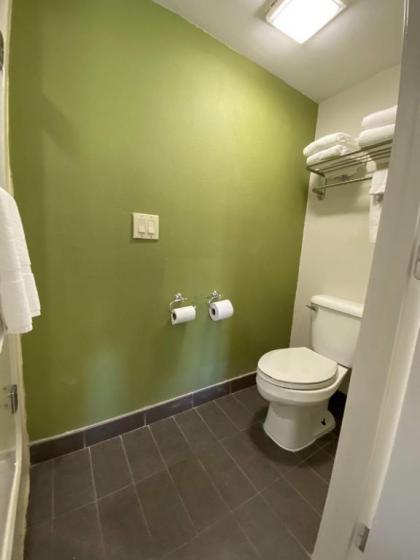 Sleep Inn Atlanta Airport - image 19