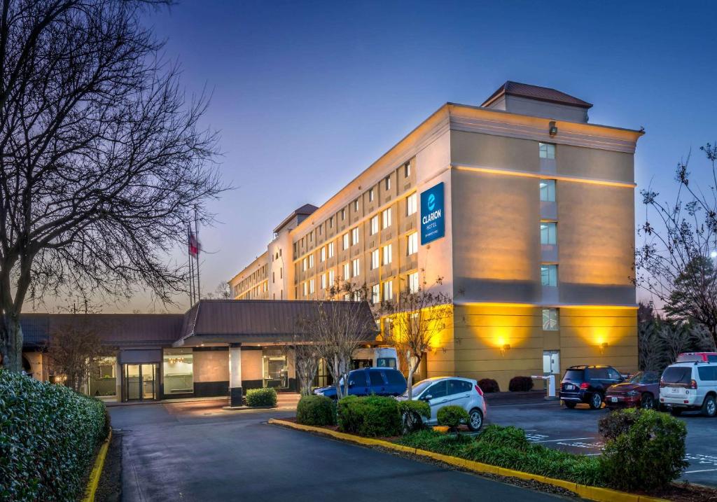 Clarion Hotel Atlanta Airport - main image