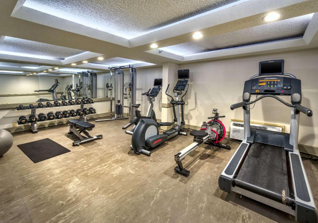 Clarion Hotel Atlanta Airport - image 3