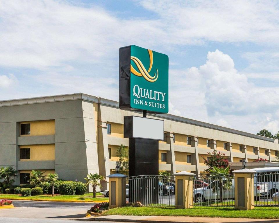Quality Inn & Suites Atlanta Airport South - main image