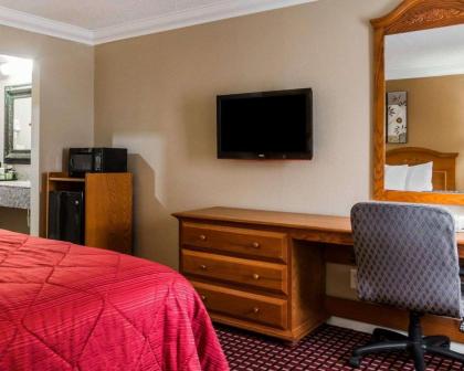 Quality Inn & Suites Atlanta Airport South - image 15
