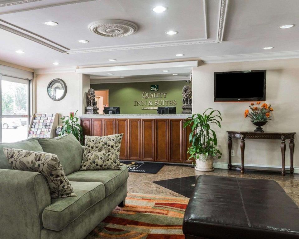 Quality Inn & Suites Atlanta Airport South - image 7