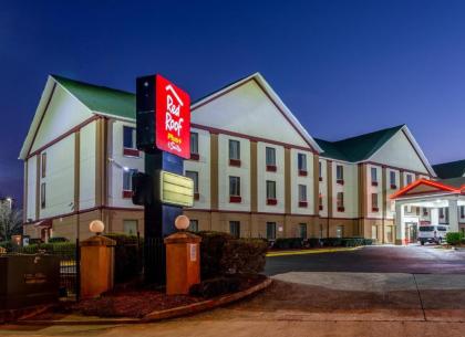 Red Roof PLUS+ & Suites Atlanta Airport South - image 12