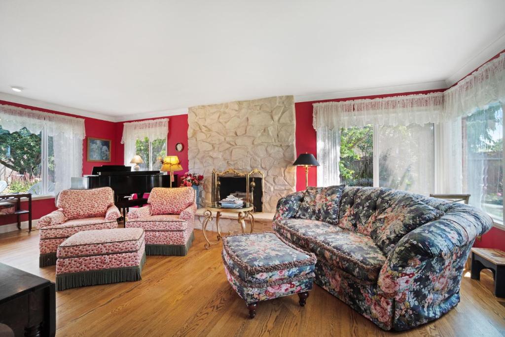 Highland Park House - main image