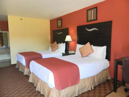 Manor Inn College Station - image 2