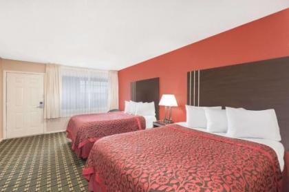 Days Inn by Wyndham College Station University Drive - image 3
