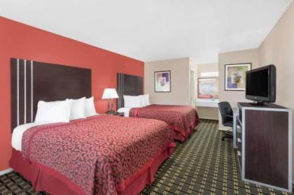 Days Inn by Wyndham College Station University Drive - image 4