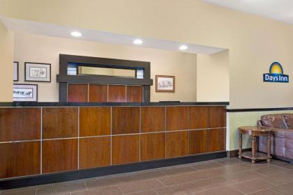 Days Inn by Wyndham Collinsville - image 5