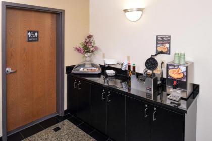 Americas Best Value Inn - Collinsville / St. Louis - image 9