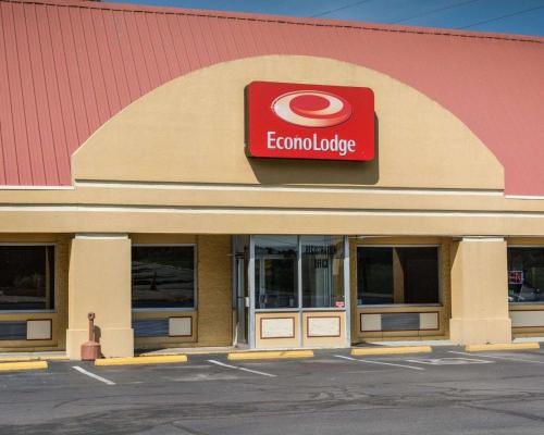 Econo Lodge Colonial Heights I-95 - main image