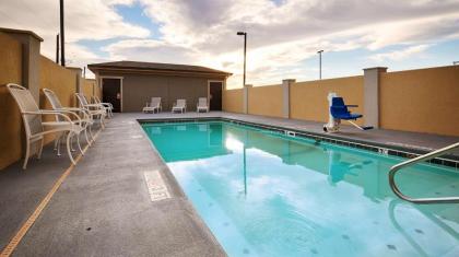 Best Western Plus Lonestar Inn & Suites - image 10