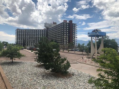 Satellite Hotel - main image