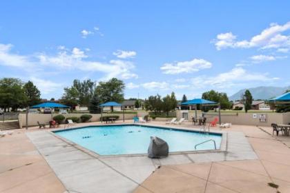 Satellite Hotel - image 3