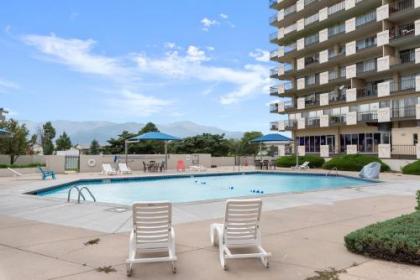Satellite Hotel - image 4