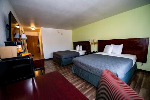 Rodeway Inn Central Colorado Springs - main image