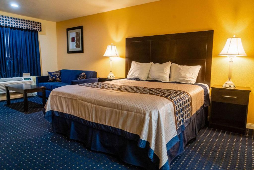 Rodeway Inn & Suites Colton-Riverside - image 2