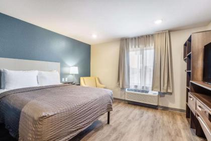 WoodSpring Suites Colton - image 10