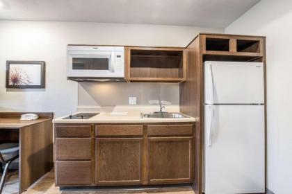 WoodSpring Suites Colton - image 13