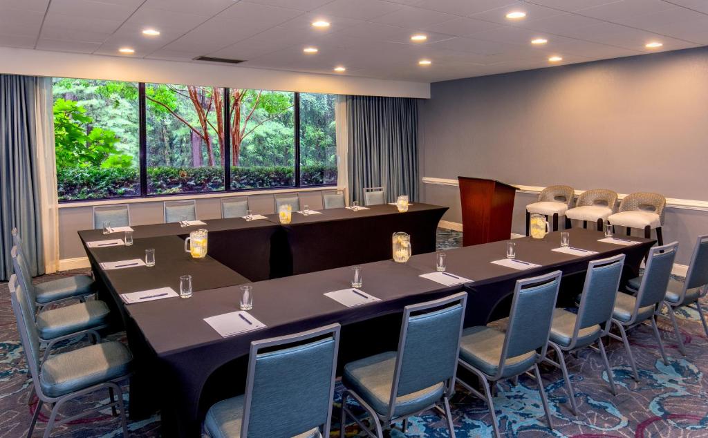 DoubleTree by Hilton Columbia - image 5