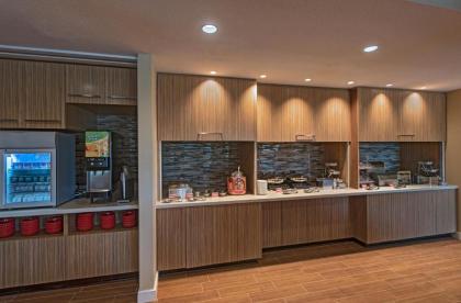 TownePlace Suites by Marriott Columbia - image 11