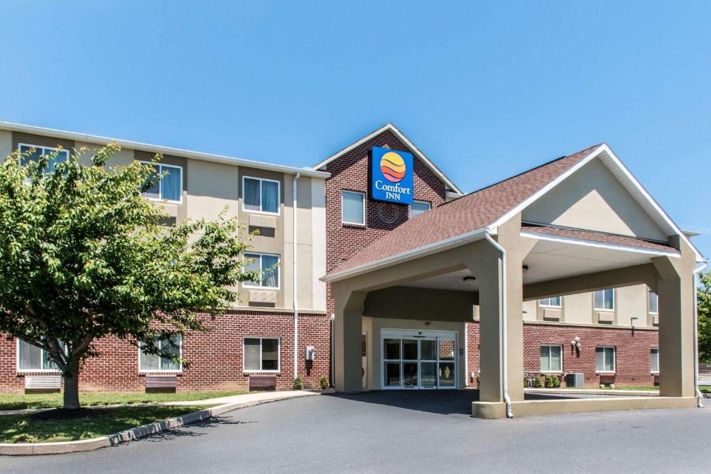 Comfort Inn Lancaster County - main image