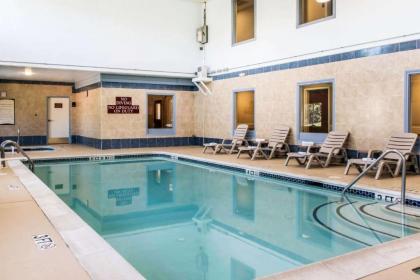 Comfort Inn Lancaster County - image 9