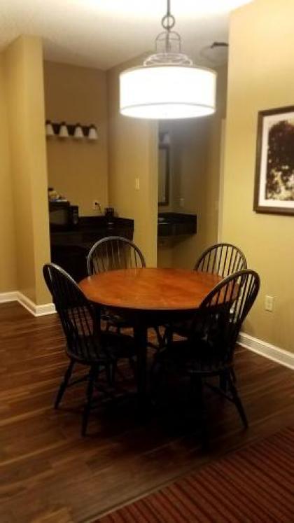 Best Western Plus Dutch Haus Inn and Suites - image 5