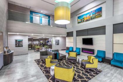 La Quinta by Wyndham Columbus - Edinburgh - image 10