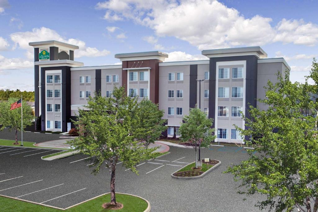 La Quinta by Wyndham Columbus - Edinburgh - image 6