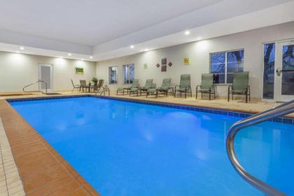 La Quinta by Wyndham Columbus - Edinburgh - image 8