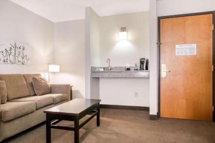 Sleep Inn & Suites Columbus - image 13