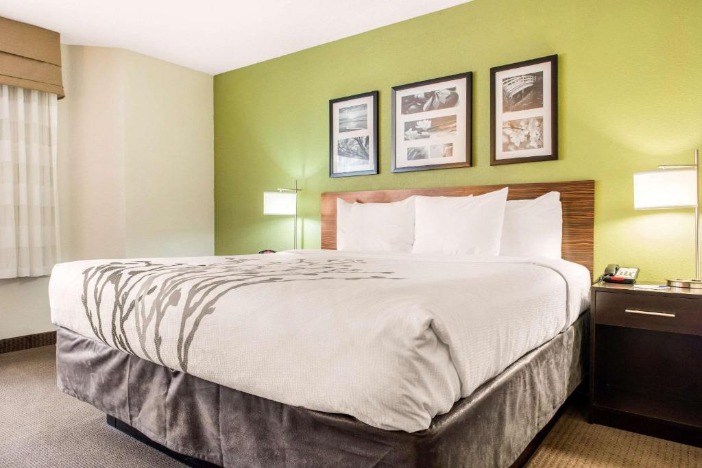 Sleep Inn & Suites Columbus - image 4