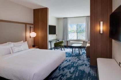Fairfield Inn & Suites by Marriott Columbus IN - image 11