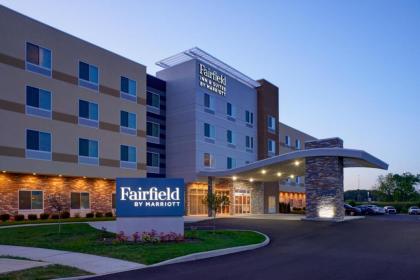 Fairfield Inn & Suites by Marriott Columbus IN - image 2