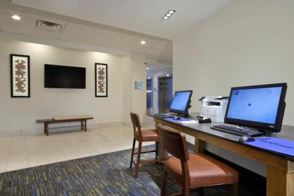 Holiday Inn Express & Suites - Columbus North an IHG Hotel - image 14