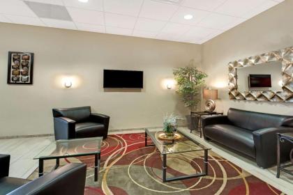 Ramada by Wyndham Columbus Hotel & Conference Center - image 14