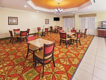 La Quinta by Wyndham Columbus TX - image 8