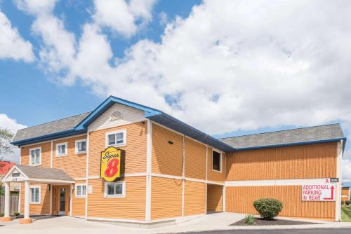 Super 8 by Wyndham Columbus - main image