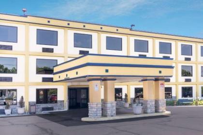 Days Inn by Wyndham Columbus Airport - image 1