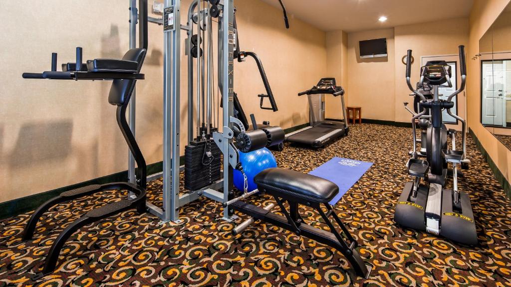 Best Western Comanche Inn - image 4