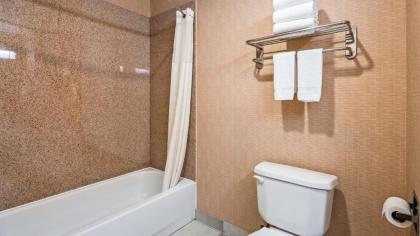 Best Western Comanche Inn - image 9