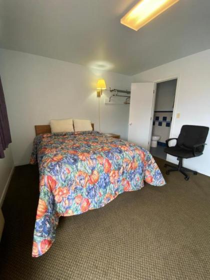 Regency Inn Comanche - image 11