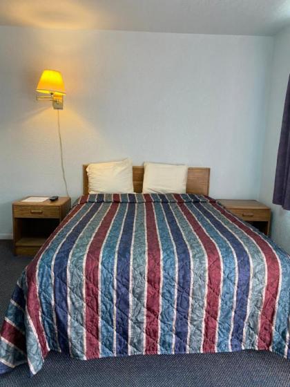 Regency Inn Comanche - image 9